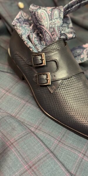 combi blok trouwpak, das en schoenen