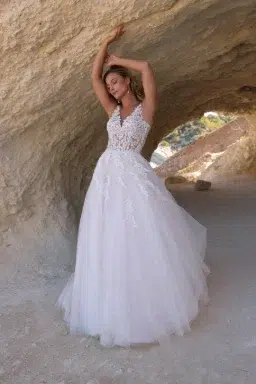 Aida-azuree-weggemans-emmen-trouwjurk-bruidsjurk