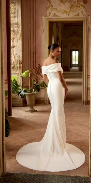 Alternative view of bruidsjurk-Kori-off-shoulder-split